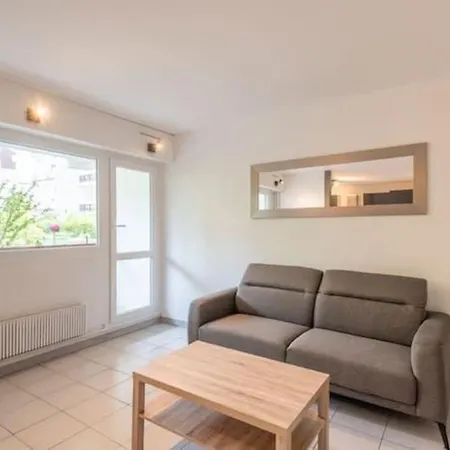 Joli Avec Balcon Proximite Apartment